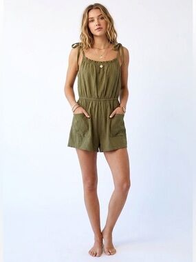 Bohemian Green Tie-Strap Romper with Pockets Size Medium